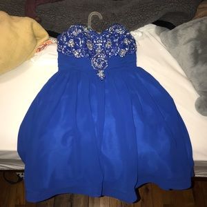 strapless formal dress